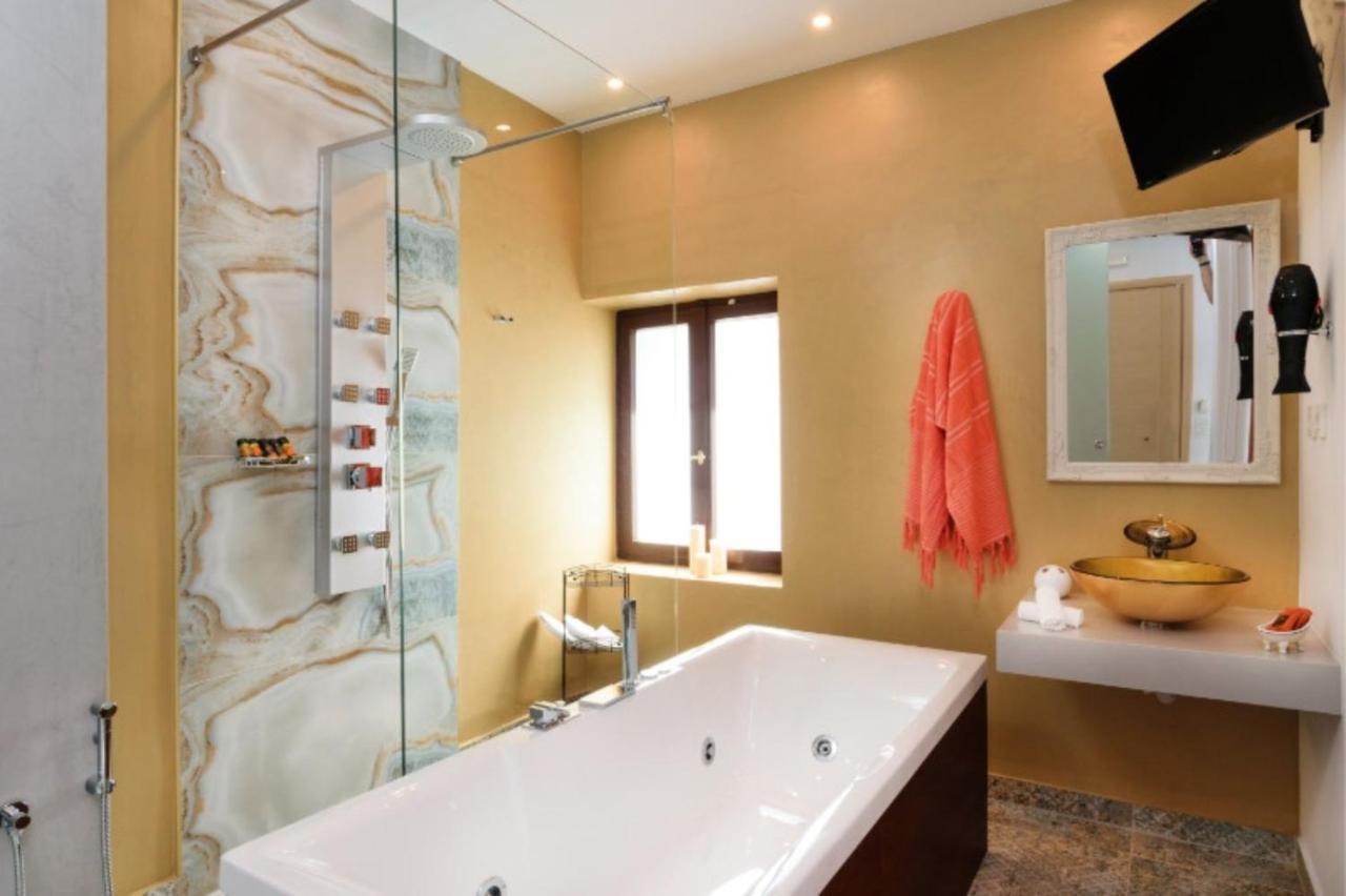 Diamond Luxury Suites Chania  Exteriör bild